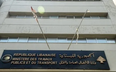 وزارة الأشغال باشرت بأعمال صيانة الطرق من عمشيت إلى البربارة