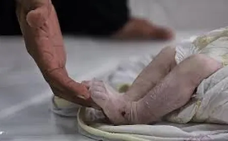 وفاة 6 أطفال حديثي الولادة بسبب البرد القارس في غزة