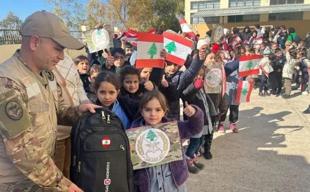 الجيش: توزيع حقائب مدرسية في إطار دعم المواطنين في المناطق الجنوبية