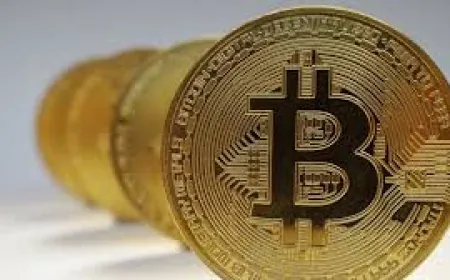سعر البيتكوين يهبط إلى أدنى مستوى منذ تشرين الثاني