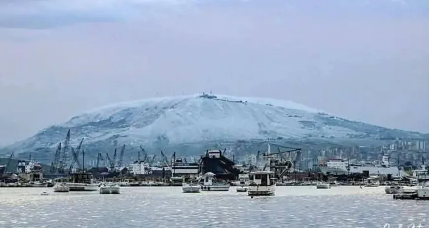 جبل تربل في لبنان يتزيّن بالأبيض لأول مرّة منذ عام 1992