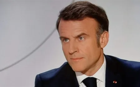 ماكرون يدعو ترامب وزيلينسكي إلى الهدوء والإحترام