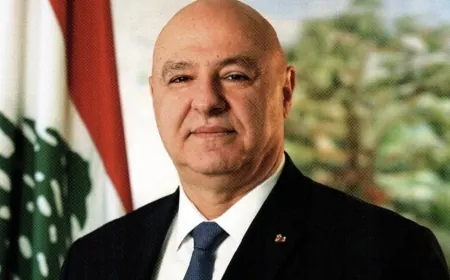 الرئيس جوزاف عون وصل في هذه الأثناء الى مطار الملك خالد الدولي بالرياض وفي مقدمة مستقبليه ‎ الأمير محمد بن عبد الرحمن بن عبد العزيزنائب أمير منطقة الرياض والسفيرالسعودي في لبنان وليد بخاري