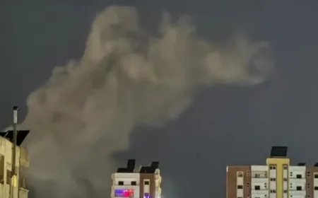 غارات إسرائيلية تستهدف محيط مرفأ طرطوس غربي سوريا