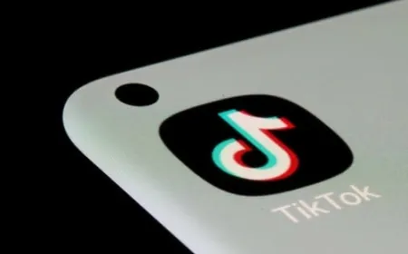 الشريك المؤسس لـ "ريديت" يشارك في تحالف أميركي لشراء "تيك توك"