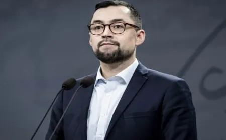 رئيس وزراء غرينلاند: لا نريد أن نكون لا أميركيين ولا دنماركيين
