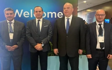 وزير الاتصالات التقى نظيره الأردني في برشلونة وبحثا سبل تعزيز التعاون بين البلدين