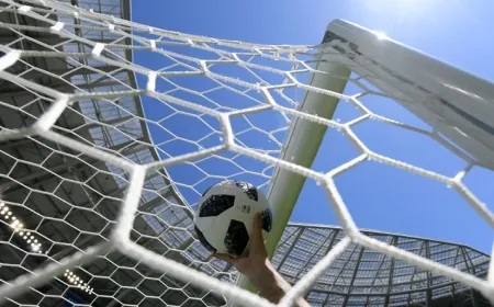 إنريكي يهدد ليفربول بمصير برشلونة