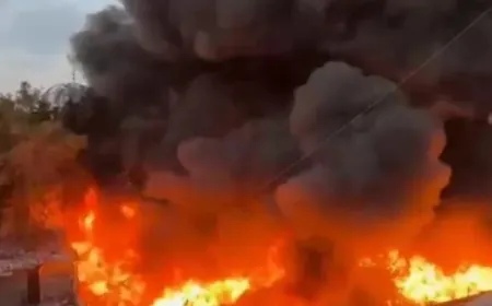 حريق هائل في مخازن تموينية بغزة وإخلاء مراكز إيواء قريبة