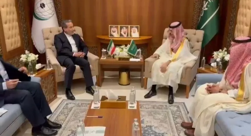 *وزير الخارجية السعودي الأمير فيصل بن فرحان يلتقي نظيره الإيراني في جدة لبحث المستجدات في المنطقة