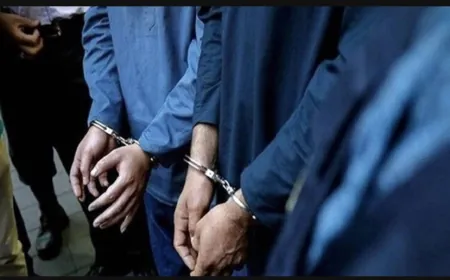 شرطة بلدية درعون القت القبض على 5 شبان بحوزتهم مسدسات خلابية