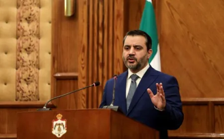 بعد إعادة سفيريها من موسكو والرياض.. سوريا تبدأ بإعادة هيكلة بعثاتها الدبلوماسية