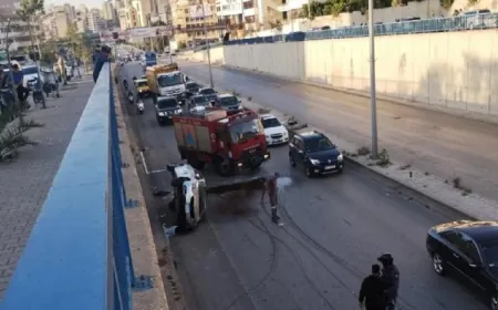 4 جرحى بإنقلاب سيارة على جسر ‎الكولا