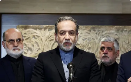 وزير الخارجية الإيراني:  طرد سكان قطاع غزة أمر غير مقبول ونعمل من أجل إقامة السلام في الأراضي المحتلة