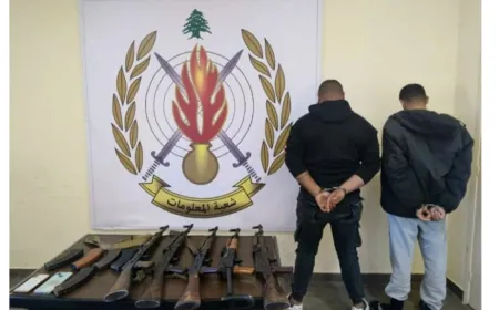 كمين لشعبة المعلومات أسفر عن توقيف متورطَين بعمليات تهريب وتجارة أسلحة حربية