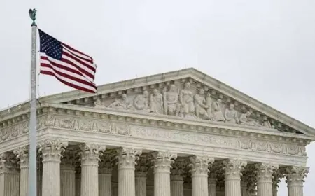 المحكمة العليا الأمريكية تعلق ترحيل مهاجرين فنزويليين