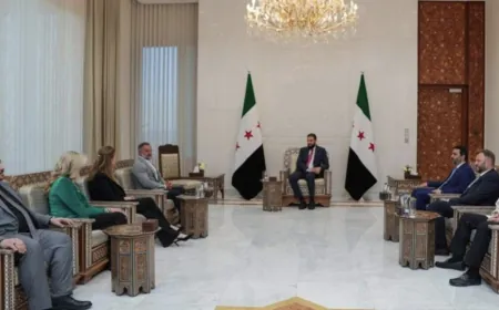 لقاء بين وزير الخارجية السوري وعضو الكونغرس الأميركي كوري لي ميلز... وهذا ما جرى بحثه