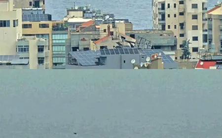 لوحظ وجود بارجة قبالة ساحل ضبية.. في مقابل انتشار كثيف للجيش اللبناني في مختلف المناطق اللبنانية!