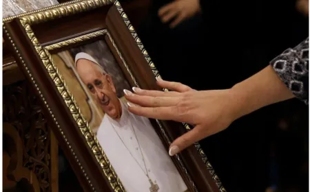 عون واللبنانية الأولى غادرا الى روما للمشاركة في مراسم تشييع البابا فرنسيس