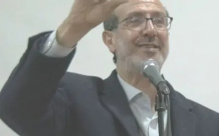 الموسوي: سلاح المقاومة هو من نقاط القوة التي يملكها لبنان.