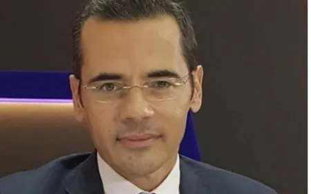علامة: تعديل سن تقاعد السفراء قيد الدرس... والتوصيات قريباً!
