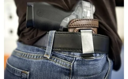 بالصورة - قرار لوزير الدفاع بتجميد مفعول تراخيص حمل الأسلحة