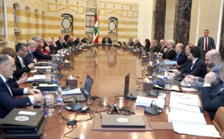 جلسة للحكومة عند الساعة الثالثة من بعد ظهر يوم الجمعة