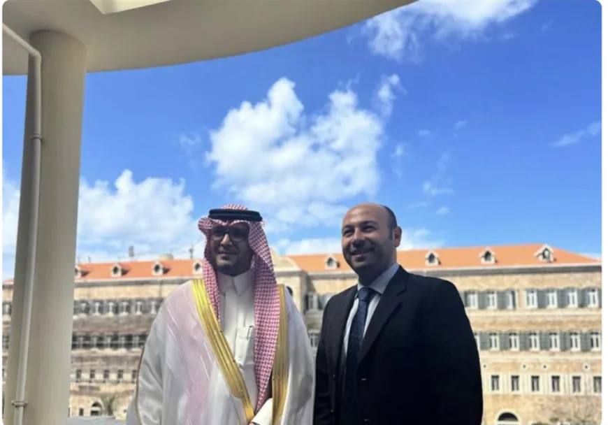 لقاء جمع الأمين العام لوزارة الخارجية والمغتربين بالبخاري