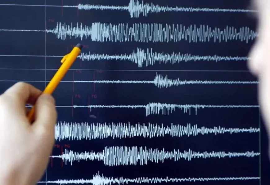 زلزال بقوة 5.5 درجات يضرب جزيرة سيرام الإندونيسية