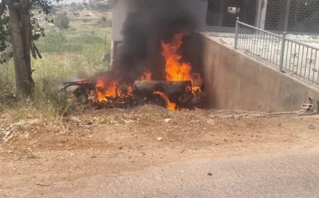 الآلية المستهدفة على طريق ميس الجبل -بليدا