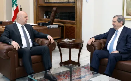 نائب رئيس مجلس النواب السابق إيلي فرزلي بعد لقائه الرئيس عون: أعلّق آمالًا كبيرة على فخامته، وأؤيّد بقوّة المسار الذي ينتهجه في قيادة المرحلة الراهنة التي تمرّ بها البلاد