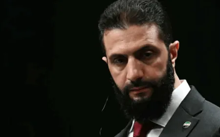 سنقاتلهم بأظافرنا".. والد الشرع يهدد!