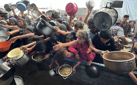 الأمم المتحدة: أطفال غزة الجوعى يبحثون عن الطعام في أكوام القمامة
