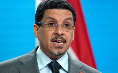 رئيس الوزراء اليمني أحمد عوض بن مبارك يقدم استقالته.. ويوضح الأسباب
