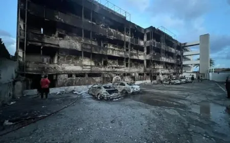 أضرار جسيمة في منتجع ناجي بيتش  بطرابلس  و خاصة البلوك c بعد إخماد الحريق الهائل الذي اندلع ليلاً