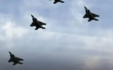 ضربات جوية عنيفة على مطار صنعاء الآن