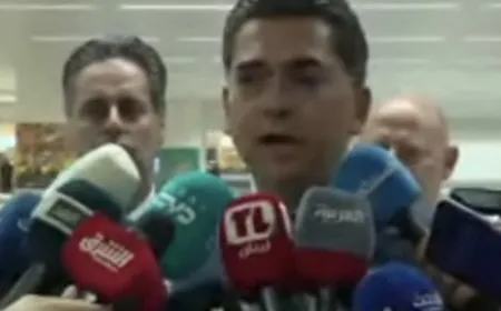 ‎ وزير الإعلام بول مرقص ممثلاً رئيس الجمهورية الى مطار بيروت لإستقبال الطائرة الإماراتية  الثانية