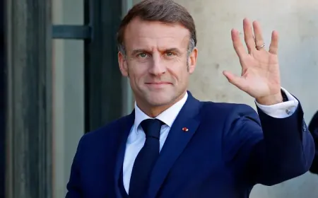 ماكرون: سوريا لا يمكن أن تستعيد أمنها واستقرارها دون عودة اللاجئين وإعادة الإعمار