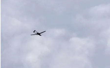 مسيّرة إسرائيلية تحلق على علو منخفض في أجواء صور