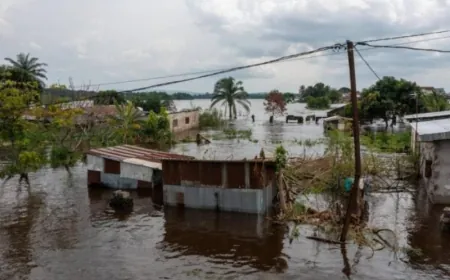 الفيضانات تقتل المئات في شرق الكونغو وسط تصاعد العنف