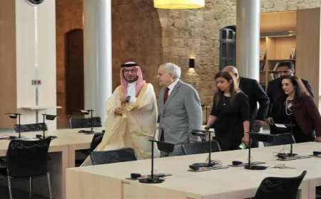 بخاري زار وزير الثقافة: بحث في تعزيز التعاون الثقافي
