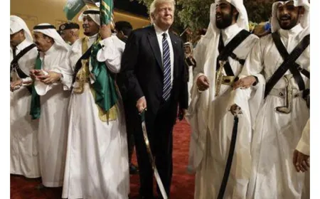 رؤساء أميركيون زاروا الرياض: رقص بالسيف وبلورة مضيئة وسلام بقبضة اليد