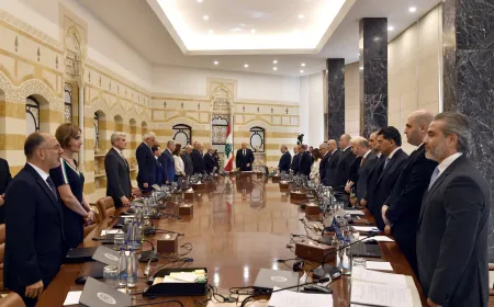 ‏الرئيس ‎عون طلب في مستهلّ جلسة مجلس الوزراء، الوقوف دقيقة صمت حداداً على الوزير السابق ‎عدنان_القصار