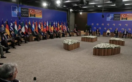 في ظل مطالب أميركية... وزراء خارجية «الناتو» يبحثون وضع هدف جديد للإنفاق الدفاعي