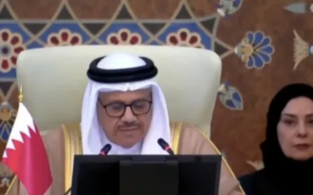وزير الخارجية البحرينية في الجلسة الافتتاحية لقمة بغداد: نؤكد دعمنا لخطة التعافي المبكر لإعادة إعمار غزة ووقف إطلاق النار وإدخال المساعدات