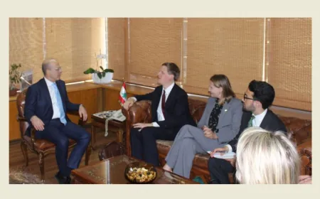 مكي عرض مع وزير التنمية النرويجي رؤية الوزارة لإصلاح الإدارة العامة والتحول الرقمي