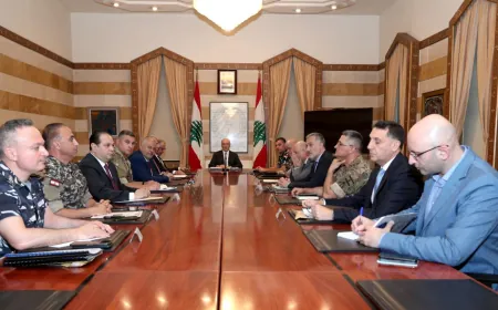 ترأس وزير الداخلية والبلديات أحمد الحجار، في مكتبه، اجتماعاً لمجلس الأمن الداخلي المركزي بحضور مدعي عام التمييز وقادة الأجهزة الأمنية والعسكرية ومحافظ مدينة بيروت وقائد جهاز أمن مطار رفيق الحريري الدولي