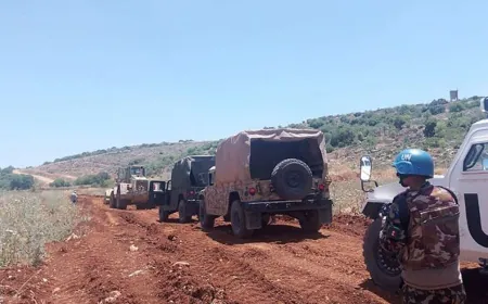 بالصور - الجيش يفكك جهاز تجسس إسرائيلي ويزيل سواتر ترابية