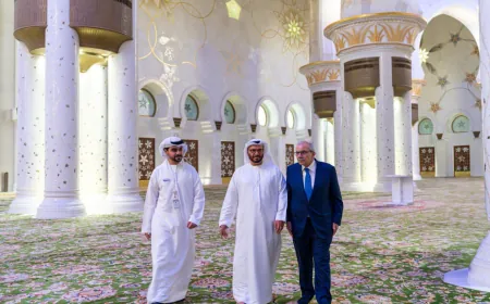سلام يزور متحف المستقبل في دبي وجامع الشيخ زايد الكبير في أبوظبي