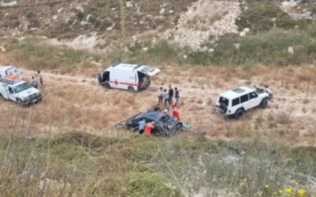 انزلاق سيارة في الوادي بعد انحرافها عن مسارها على طريق كفردجال - شوكين ومعلومات عن إصابات